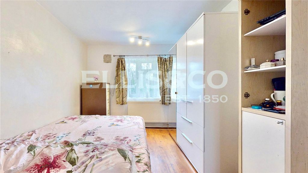 Property photo 1 of 16 Picture No. 18