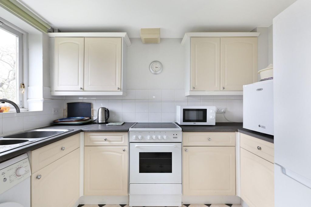 Property photo 2 of 10 Ach_4643.Jpg