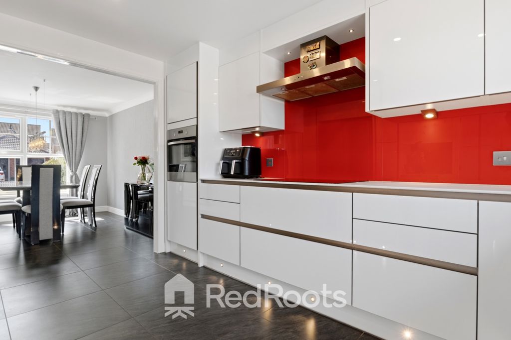 Property photo 3 of 33 5220164