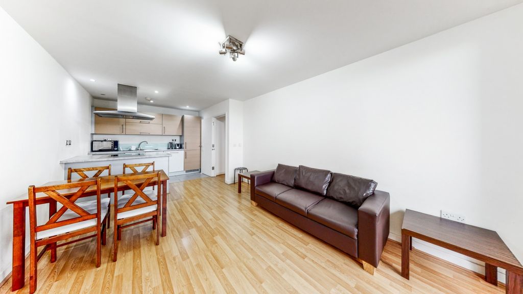 Property photo 3 of 8 1477153