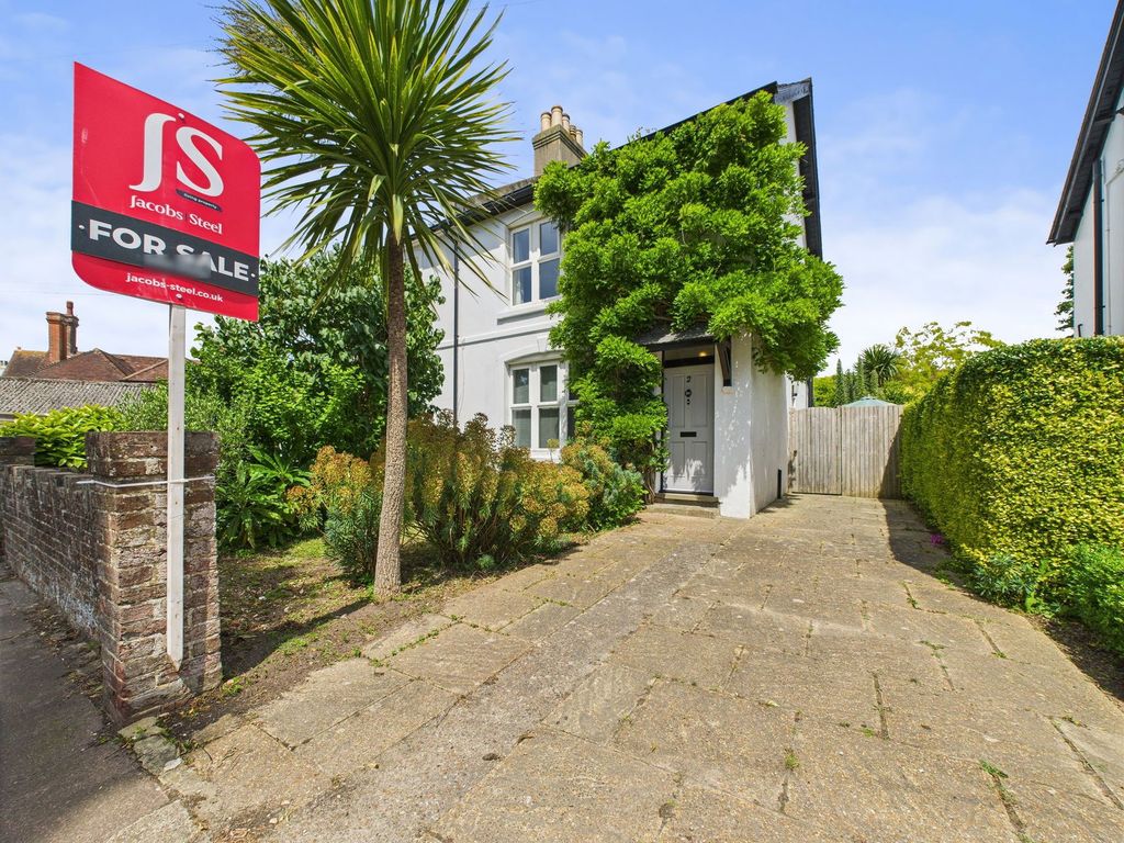 Property photo 1 of 21