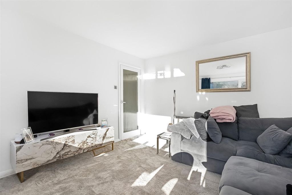 Property photo 3 of 13 Reception Room