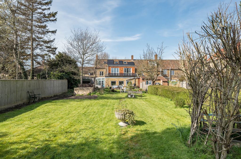 Property photo 2 of 22 1432856-36-69Bd6A...