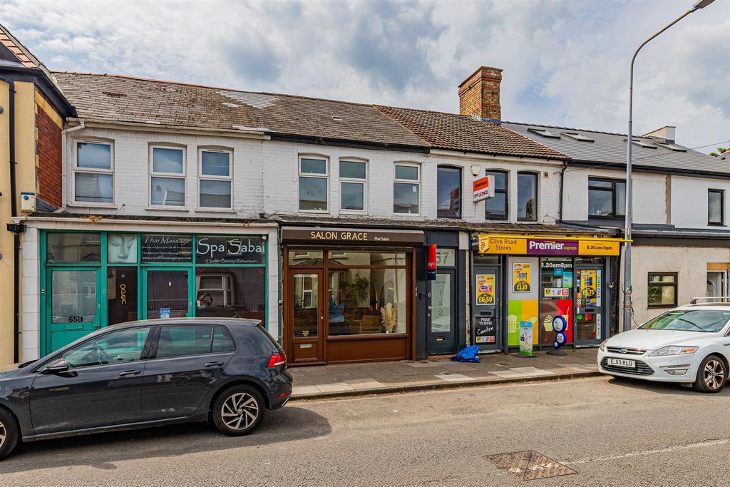 Property photo 1 of 17 Clive Road 67 Ext-1.Jpg