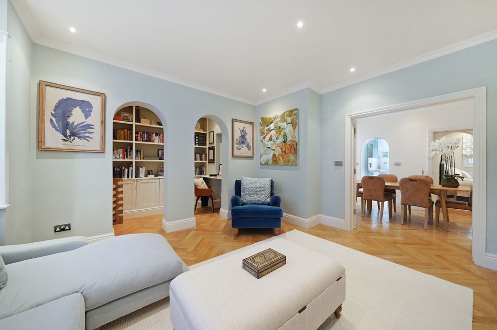 Property photo 2 of 12 Garden Flat,  - Diwfs8Erryp7Rhomtcmj.Jpg