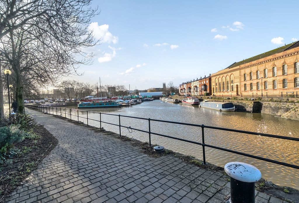 Property photo 2 of 19 1393455-4-6945419...