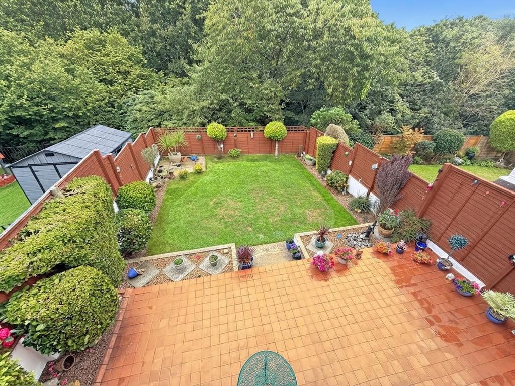 Property photo 2 of 16 Canterbury Drive 16 - Garden View.Jpg