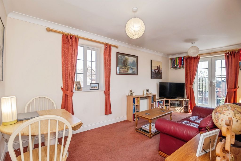 Property photo 3 of 15