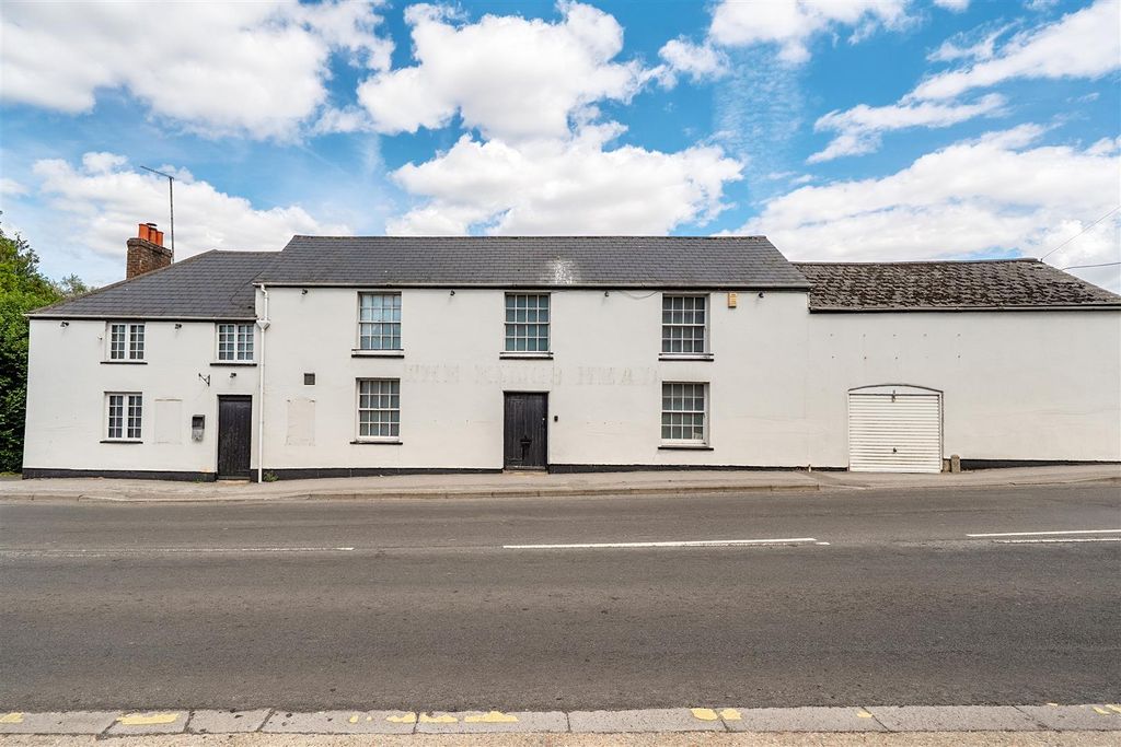 Property photo 1 of 12 The Kings Head