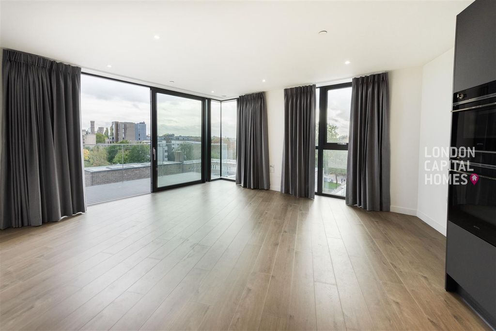 Property photo 3 of 19 17-320.Jpg