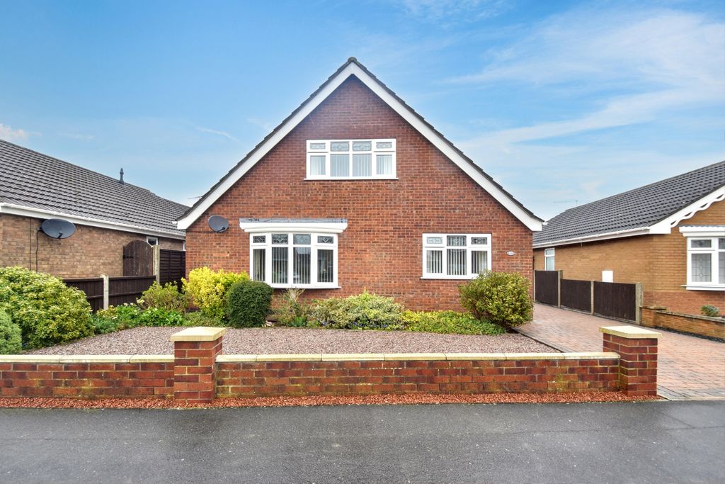 Property photo 1 of 27 Front