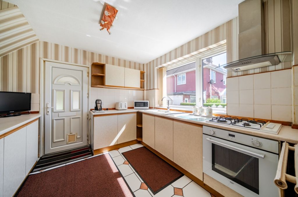 Property photo 3 of 26 1472240-9-6A351c99F408A