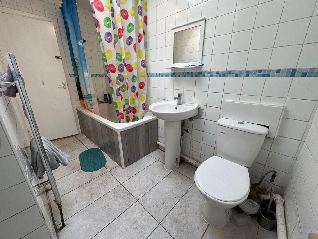 Property photo 2 of 5 Gallery