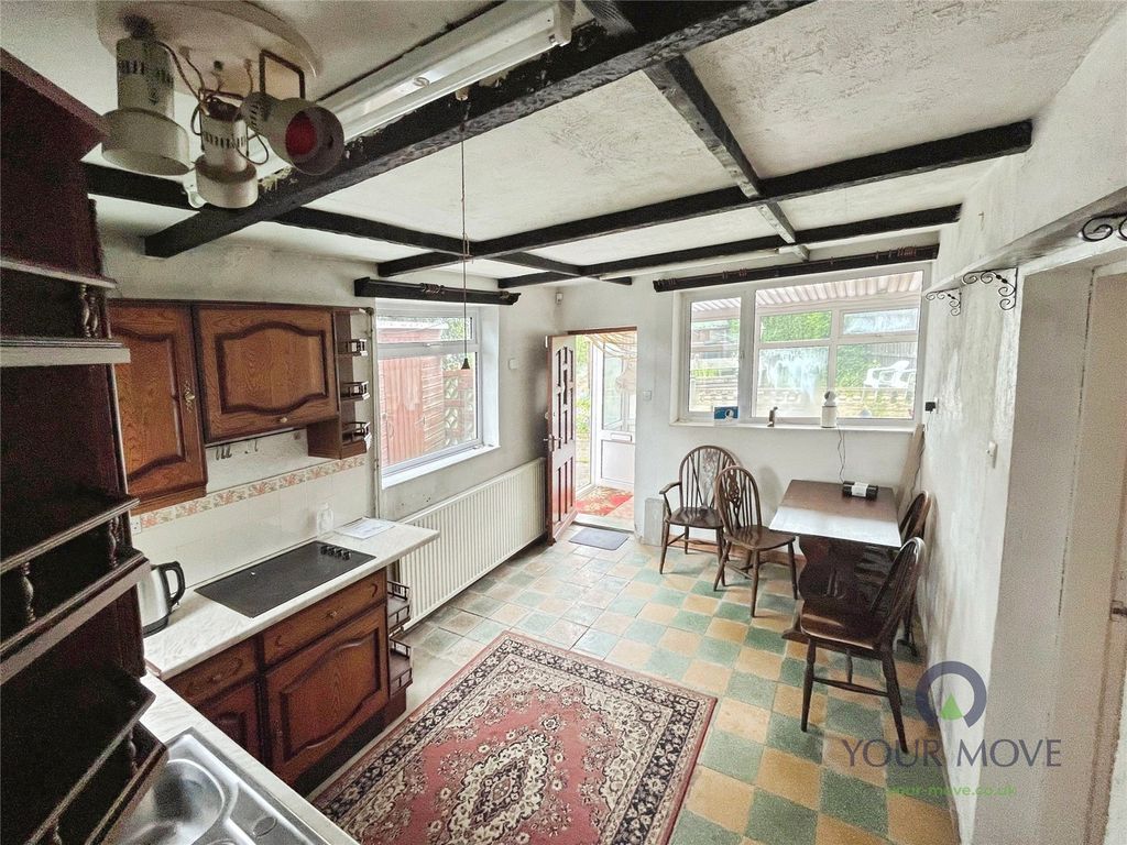 Property photo 2 of 18 Dining Kitchen