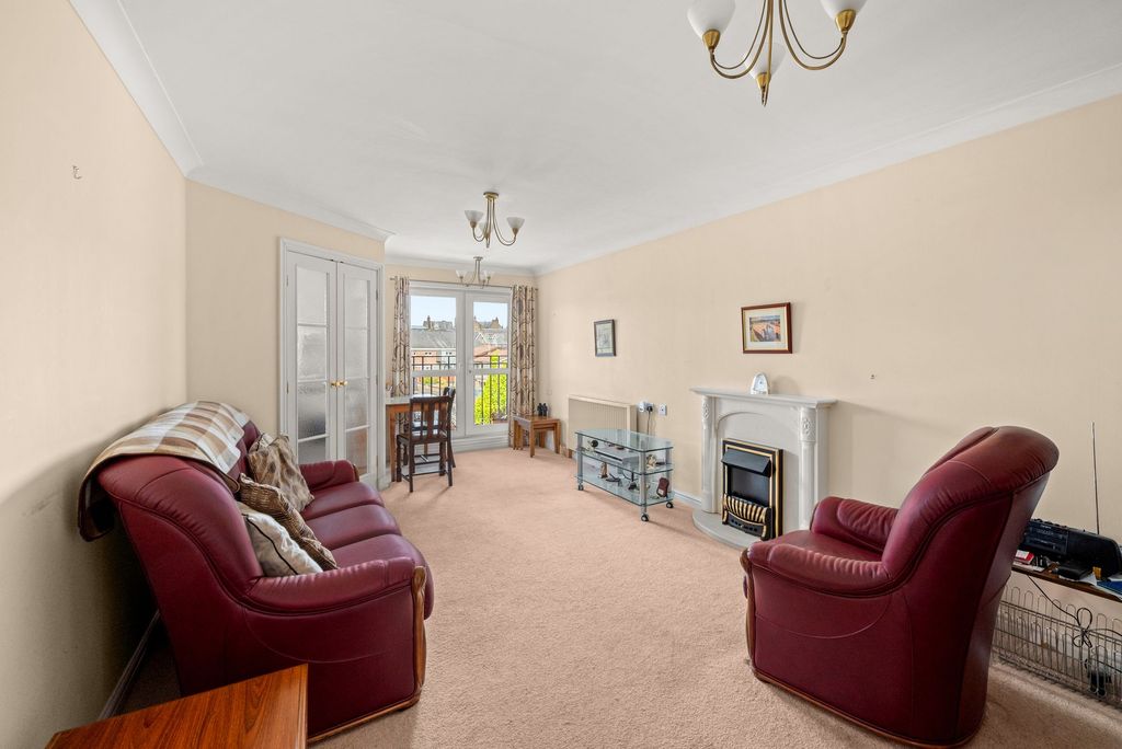 Property photo 3 of 14