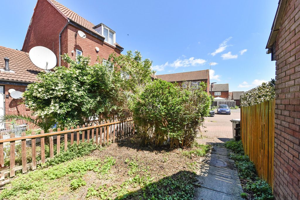Property photo 1 of 12