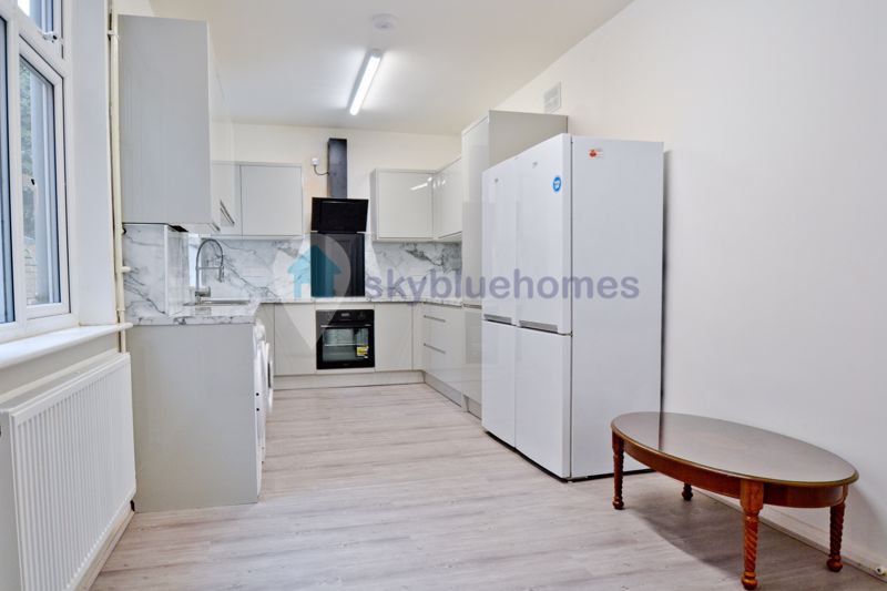 Property photo 2 of 26 Photo 21