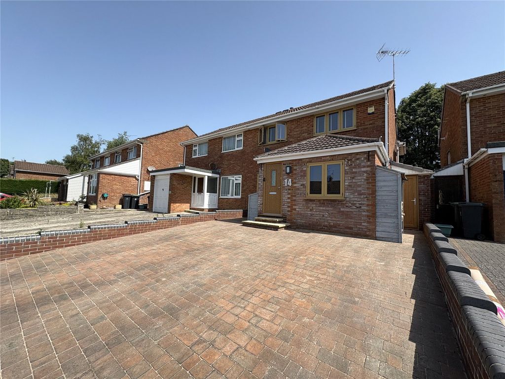 Property photo 1 of 22 Picture No. 27