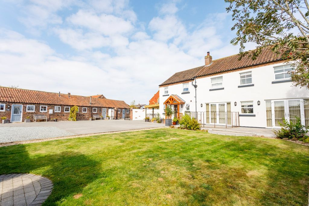 Property photo 1 of 26 3431163
