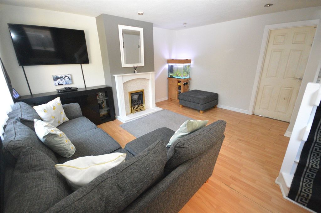 Property photo 2 of 12 Picture No. 44