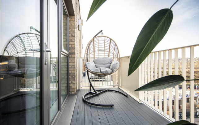 Property photo 3 of 11