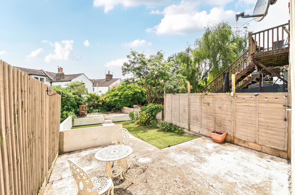 Property photo 1 of 13 1479121-9-6A2Ff49...