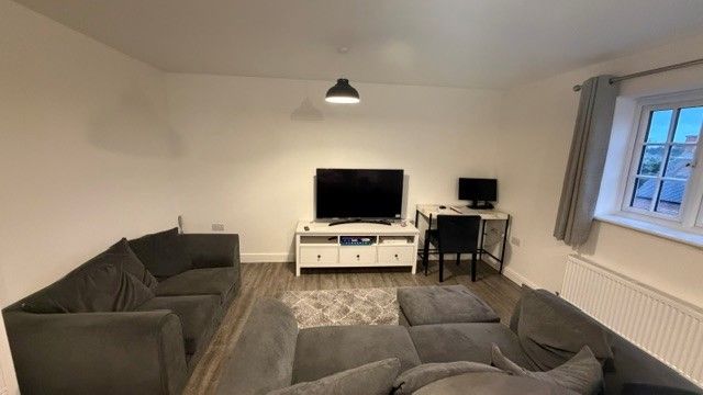 Property photo 2 of 10 Living Room