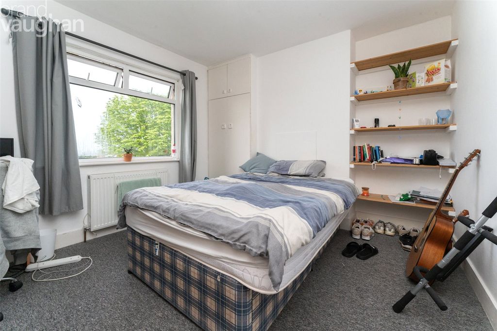 Property photo 3 of 9 Picture No. 05