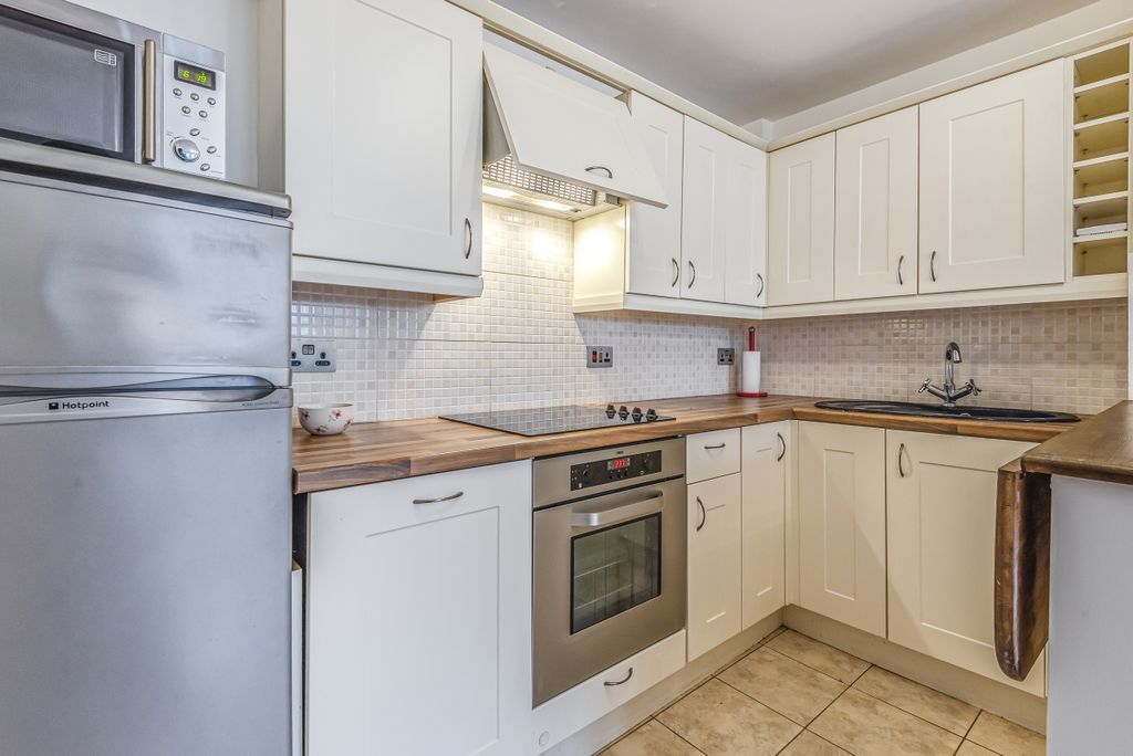 Property photo 2 of 7 685122 (3)