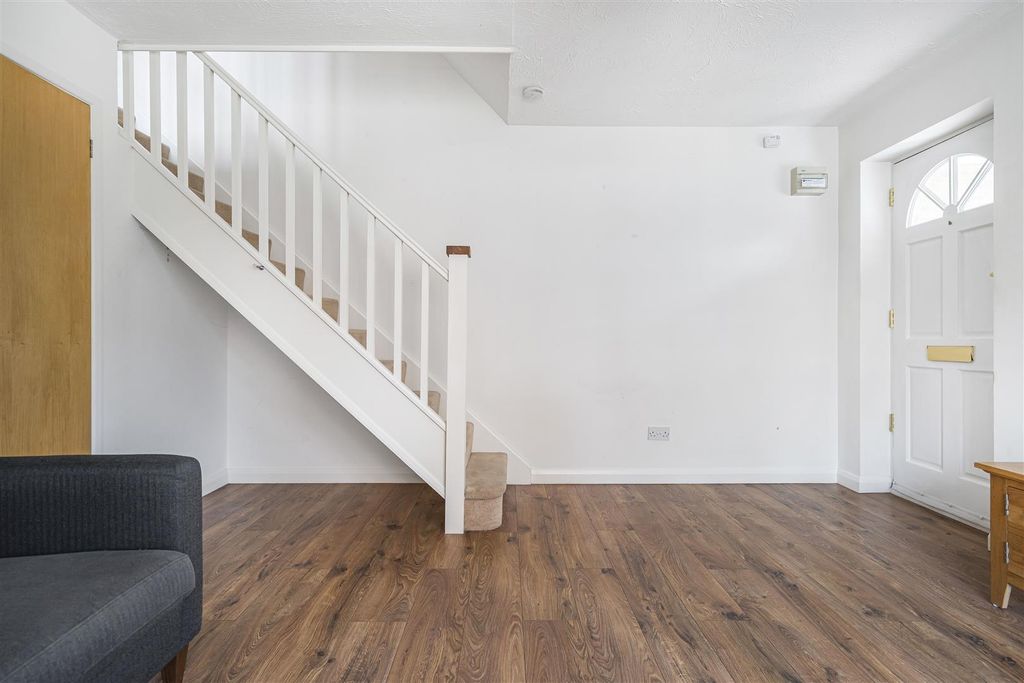 Property photo 3 of 15 23_90413.Jpg