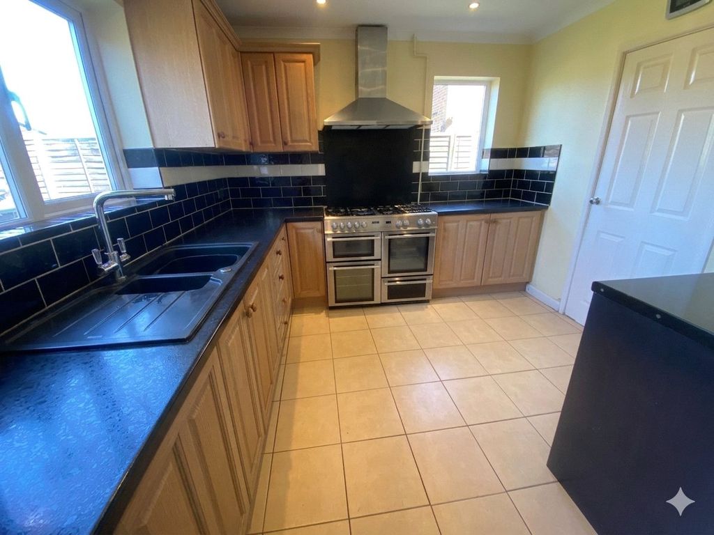 Property photo 3 of 15 Picture No. 15