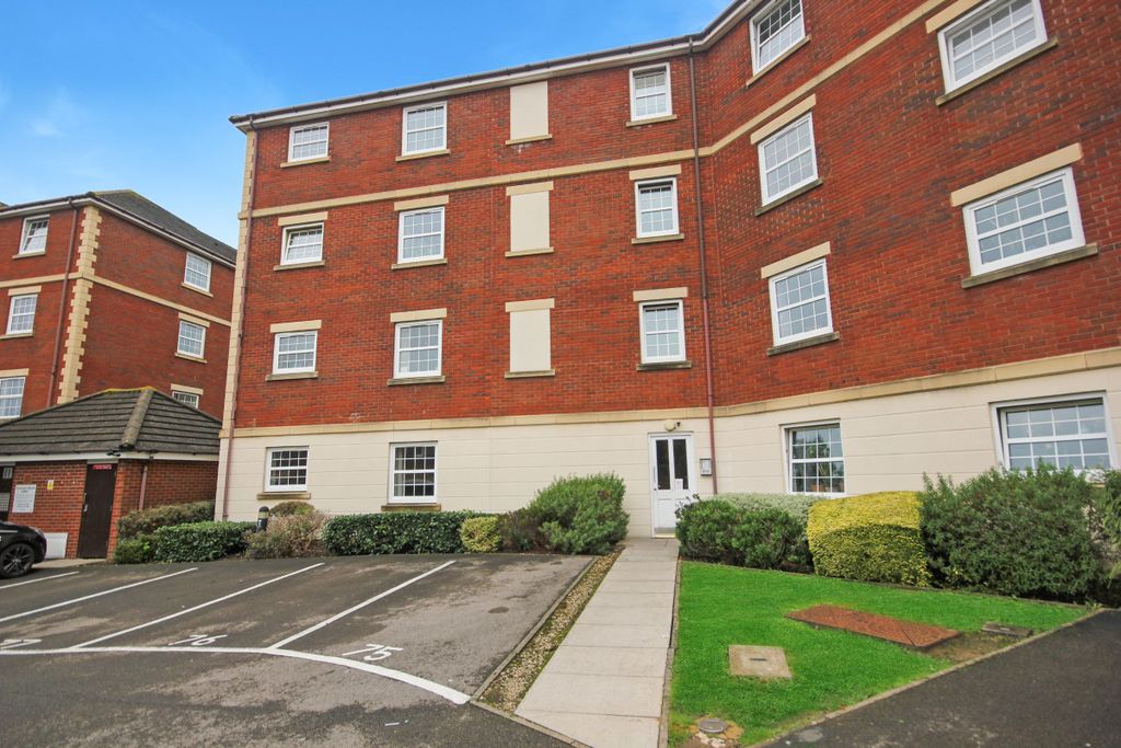 Property photo 1 of 8