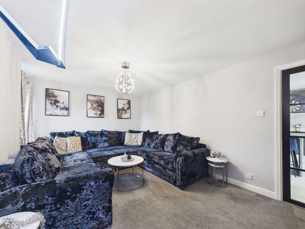 Property photo 3 of 30