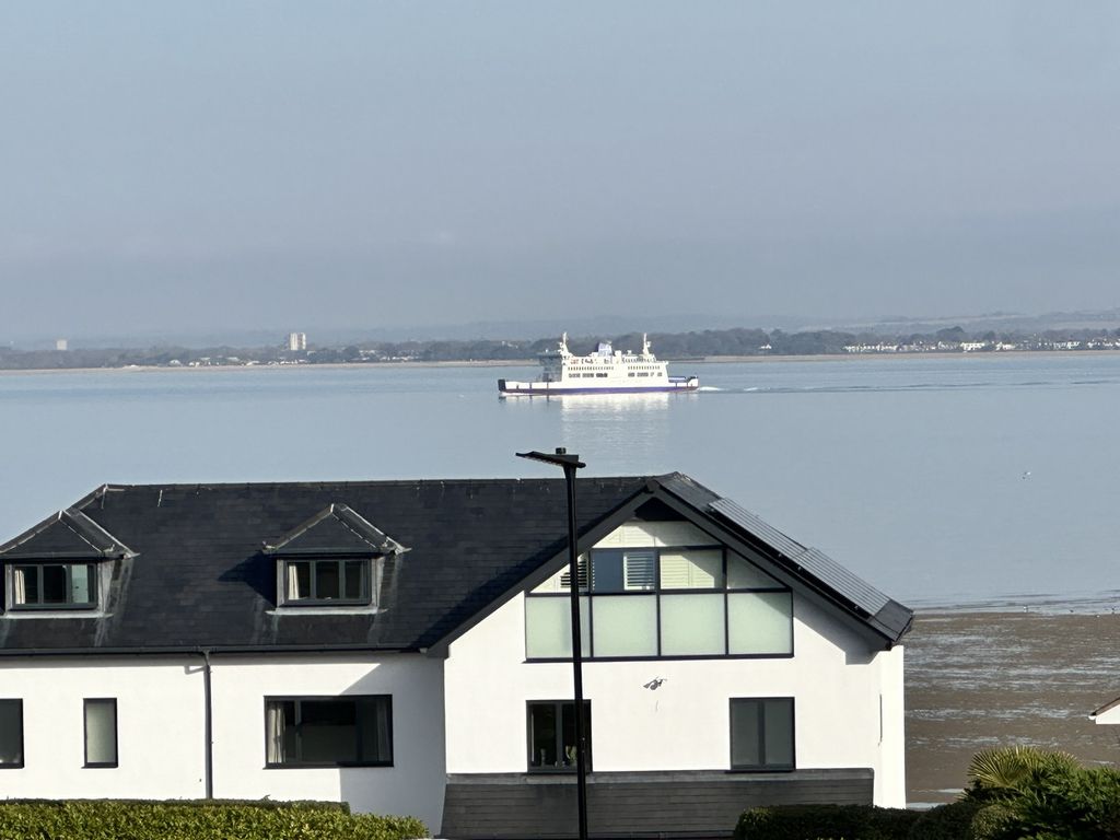 Property photo 2 of 36