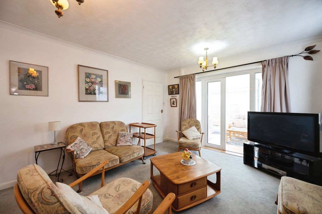 Property photo 3 of 14 Pbox-Img.Jpg