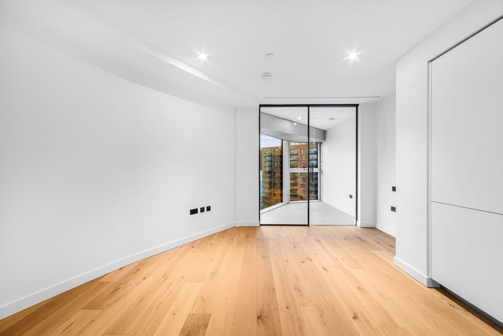 Property photo 3 of 8 Dsc_9870_High