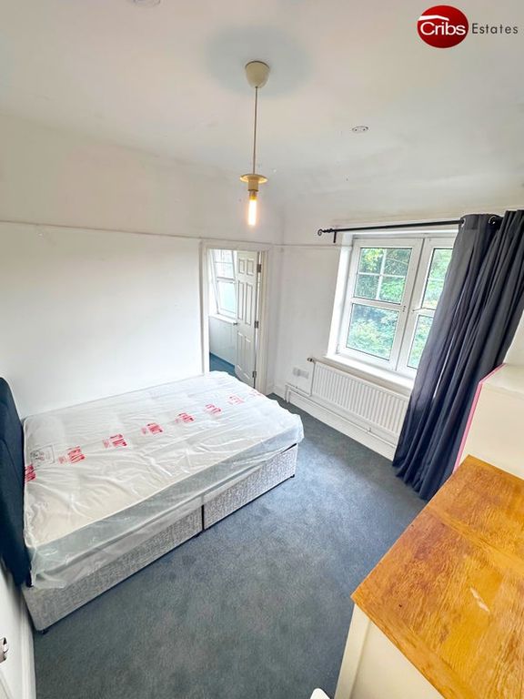 Property photo 2 of 11 Gallery