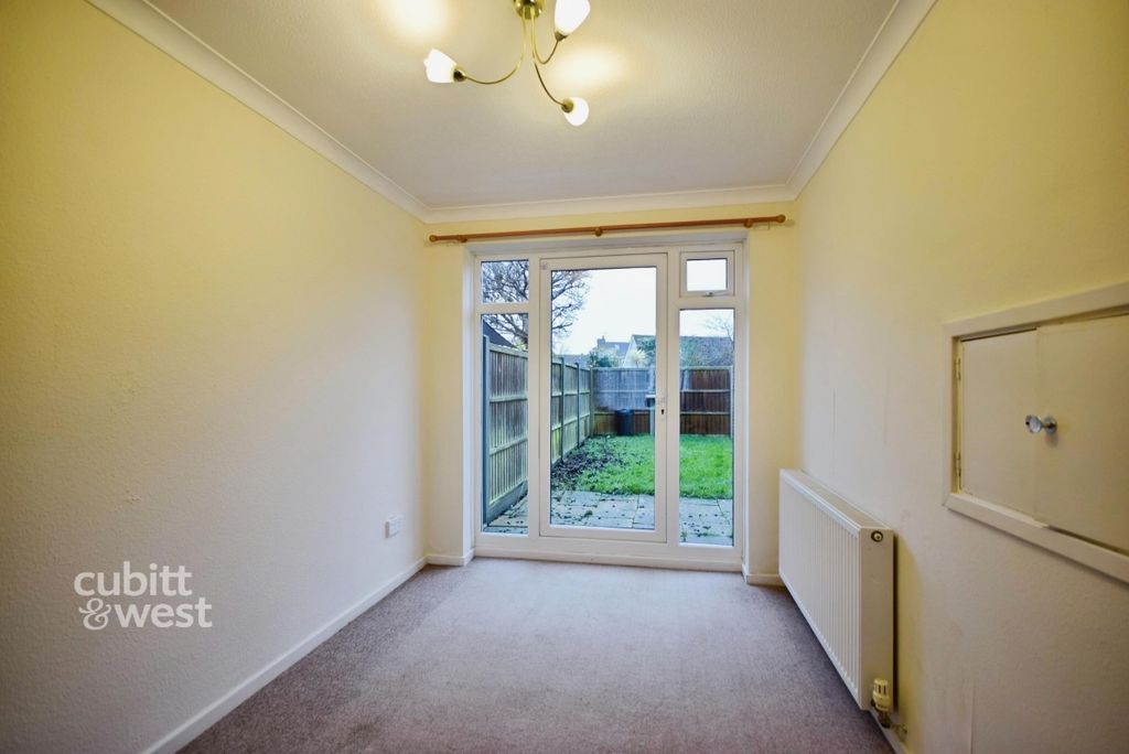 Property photo 3 of 13 59 Westminster Dr...