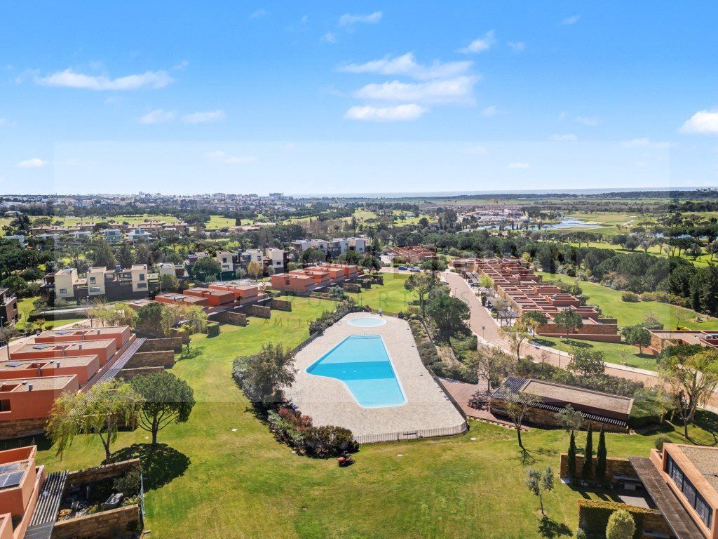 Property photo 1 of 26 Annual Rental - 1 Bedroom Flat In L'orangerie Condominium, Vilamoura