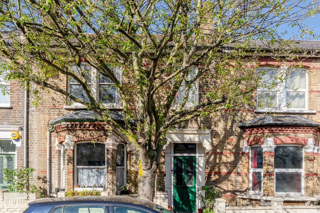 Property photo 1 of 16