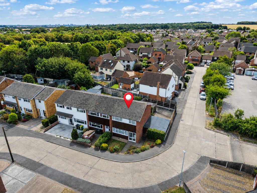 Property photo 2 of 20 5370122