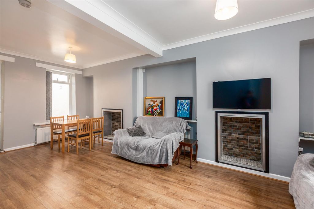 Property photo 2 of 21 Cz0A0522-Edit.Jpg