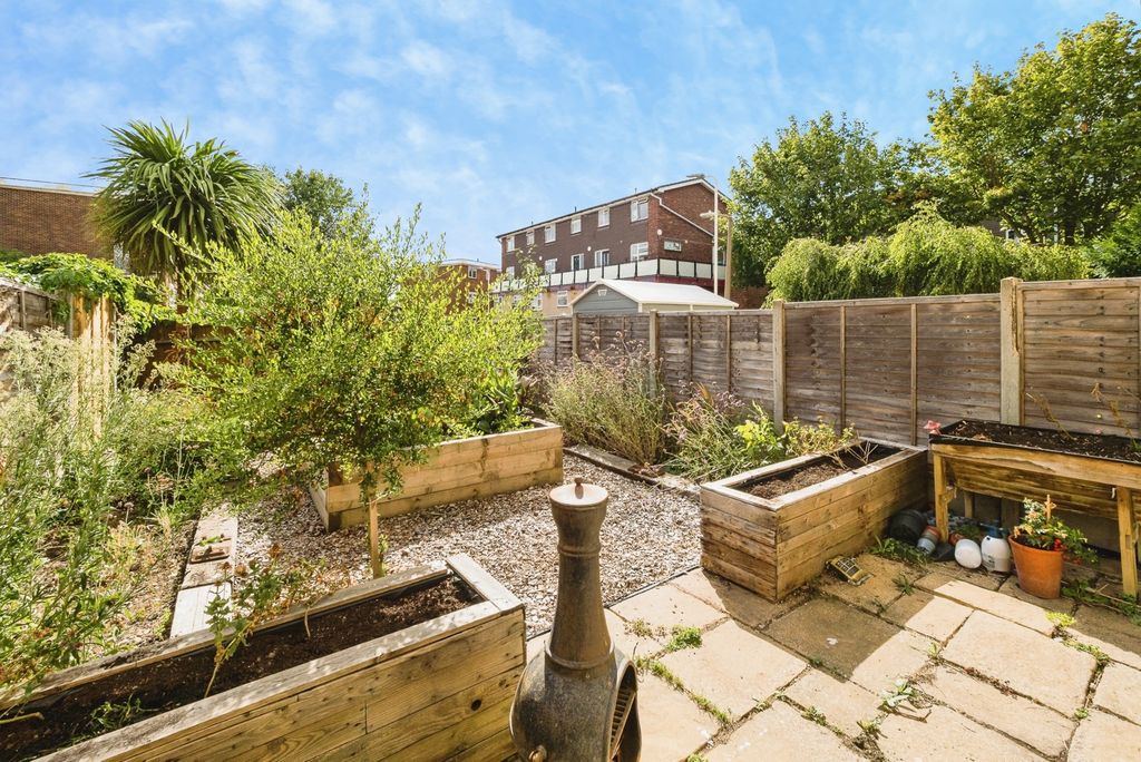 Property photo 2 of 20 Pbox-Img.Jpg