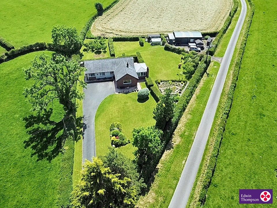 Property photo 2 of 43