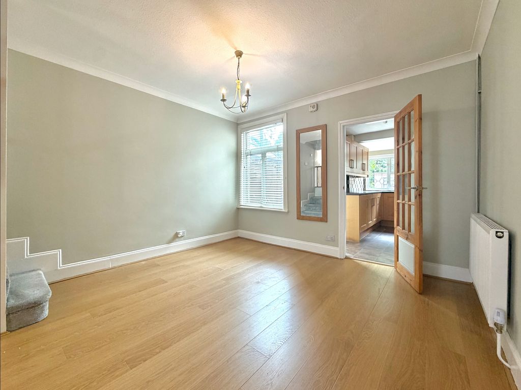 Property photo 3 of 12 Dining Area