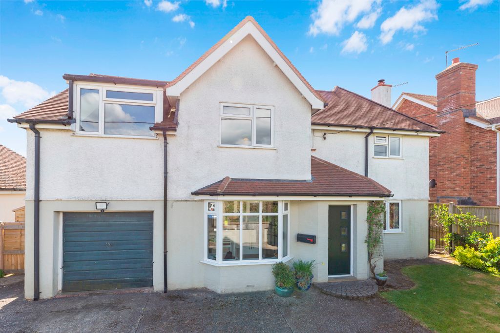 Property photo 1 of 17