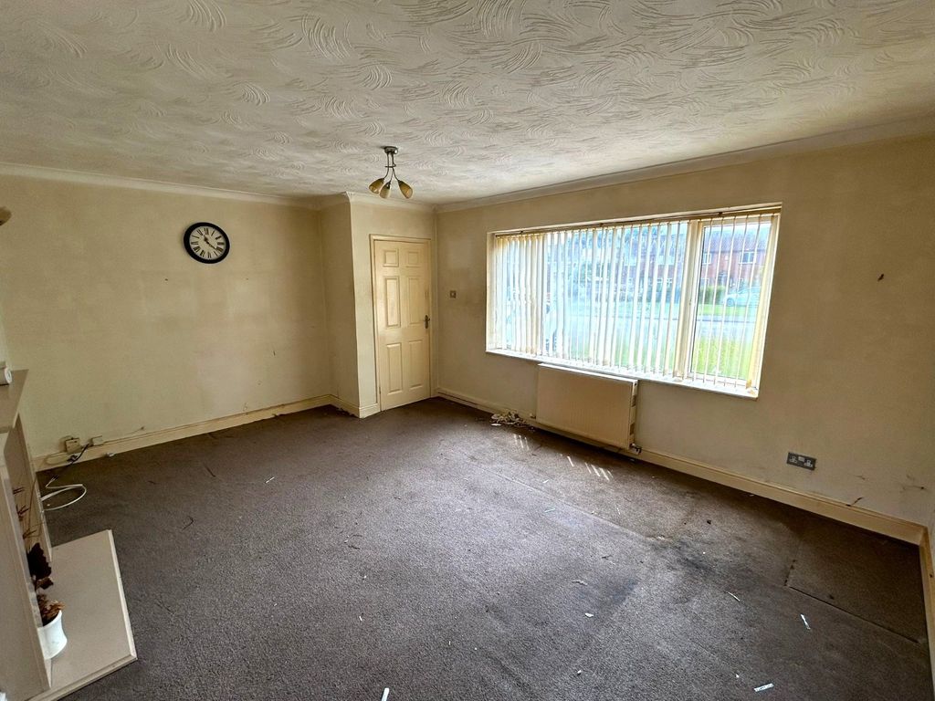 Property photo 2 of 12 Picture No. 14