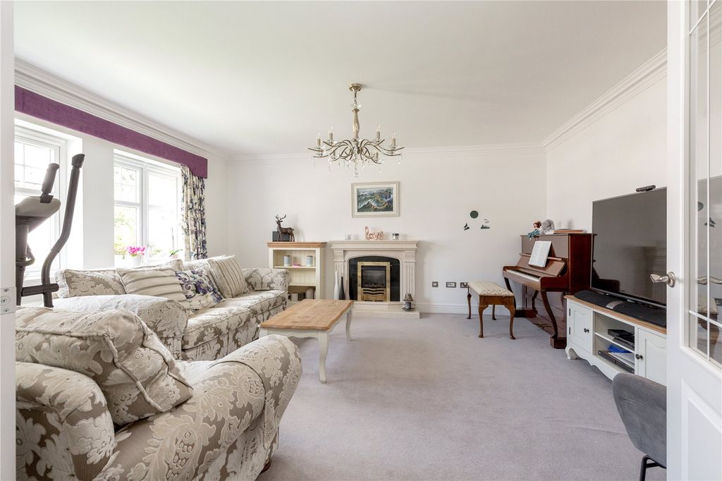 Property photo 3 of 34 Picture No. 42