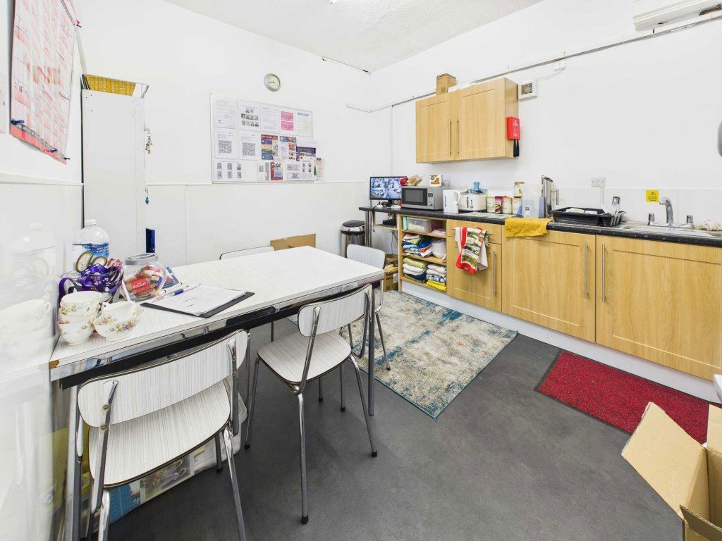 Property photo 3 of 11