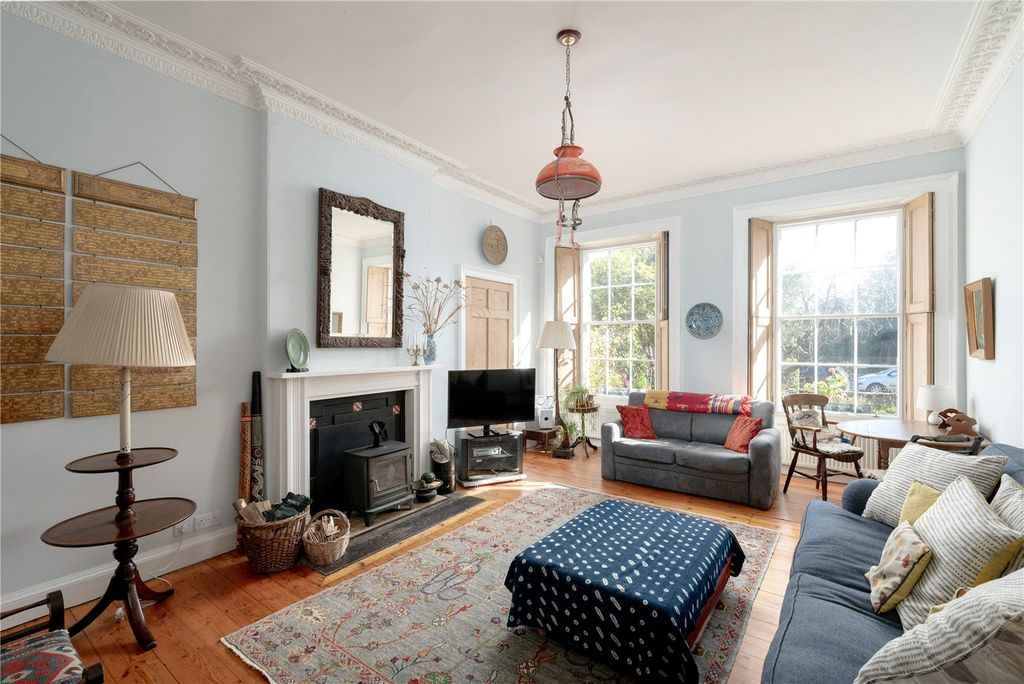 Property photo 2 of 37 Picture 2